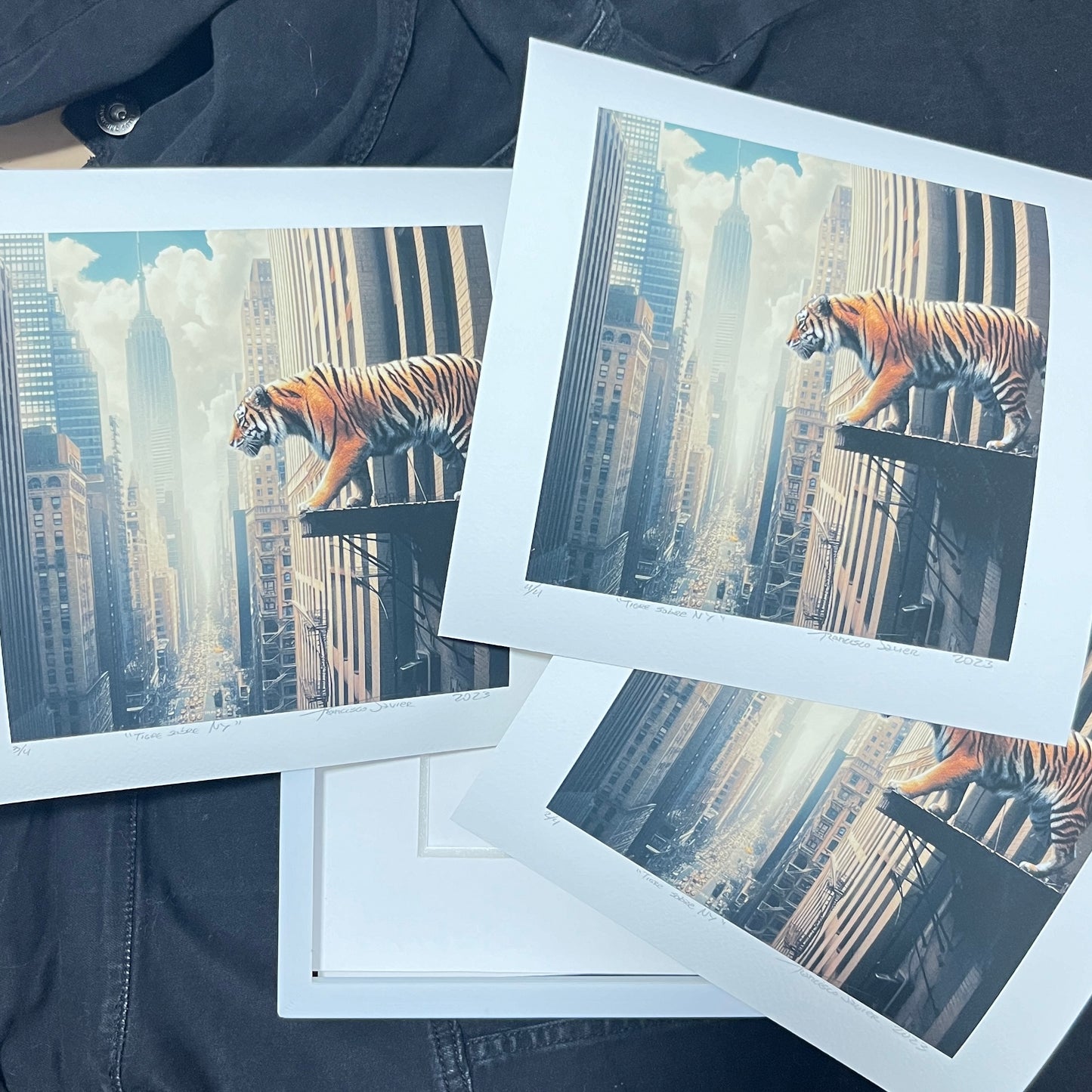 "Tiger over NY" Giclée  Serie 4 uniques - 7.5 x 7.5 In / 19 x 19 cms